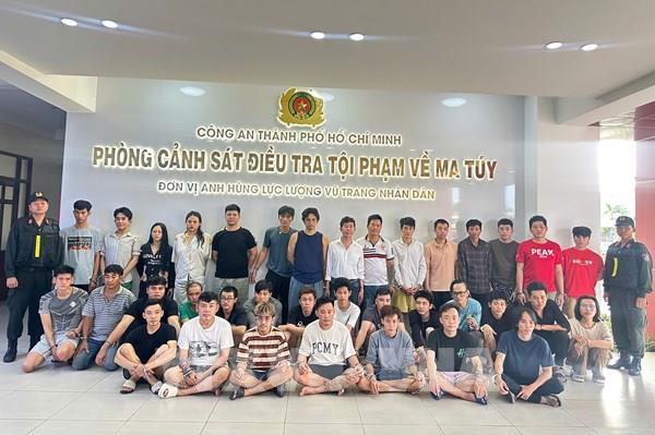 Triệt phá đường dây ma túy lớn, khởi tố 71 bị can, có hai ca sĩ liên quan