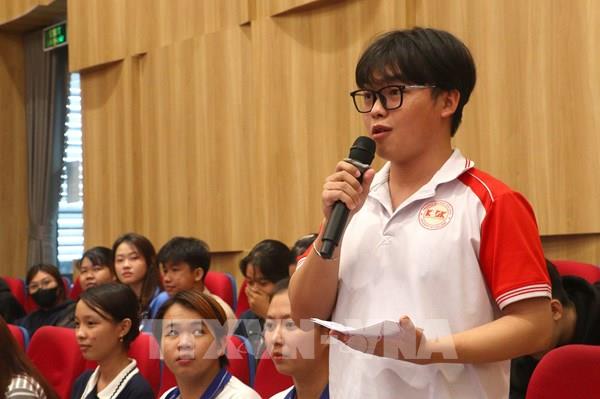 Sinh viên Vĩnh Long đối thoại về giấc mơ khởi nghiệp