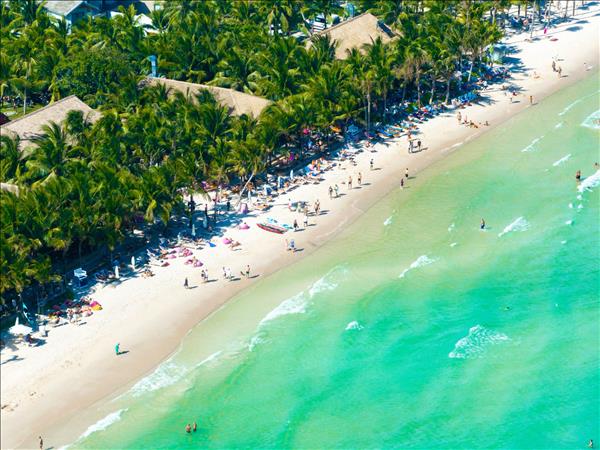 Vì sao Phú Quốc luôn là ‘chân ái’ mùa hè của du khách đa thế hệ