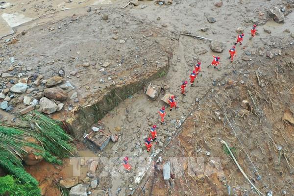 Trung Quốc ứng phó mưa lũ diện rộng