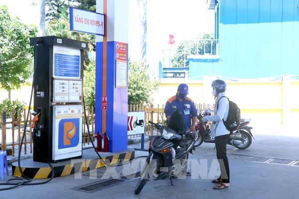 Hưng Yên: Tất cả cửa hàng xăng dầu Petrolimex đã bán xăng E10