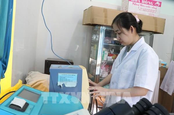 Nhiều khó khăn sau chuyển giao trạm y tế về cơ sở​