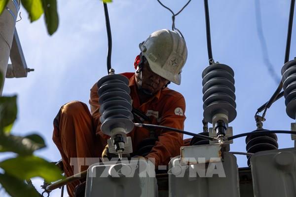 Huy động linh hoạt nguồn điện, đáp ứng phụ tải kỷ lục và tiết kiệm nước thủy điện