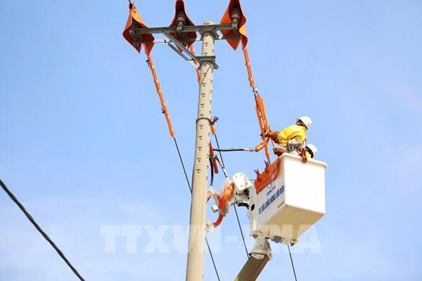 Lời giải giảm áp lực cung ứng điện cao điểm mùa hè