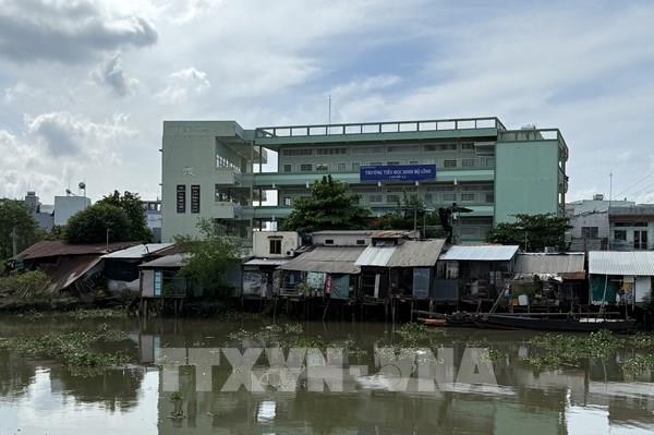 Giải tỏa nhà ven sông tại Đồng Tháp: 2 năm mới gỡ được hơn 600 căn