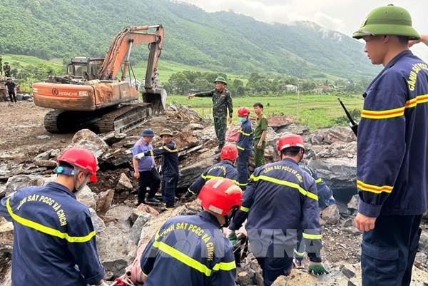 Khởi tố chủ mỏ đá vụ sạt lở khiến 3 công nhân tử vong