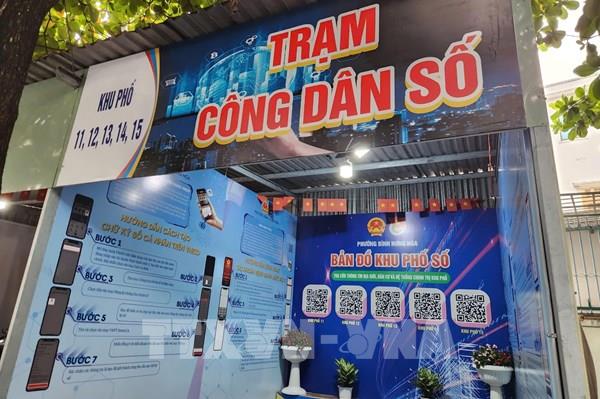 “Trạm công dân số” hỗ trợ người dân tiếp cận tiện ích công nghệ