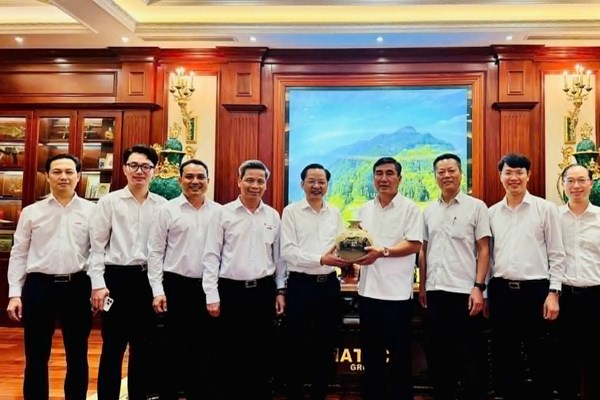 Vinachem làm việc với Hateco về cung ứng cao su kỹ thuật cho cảng Liên Chiểu