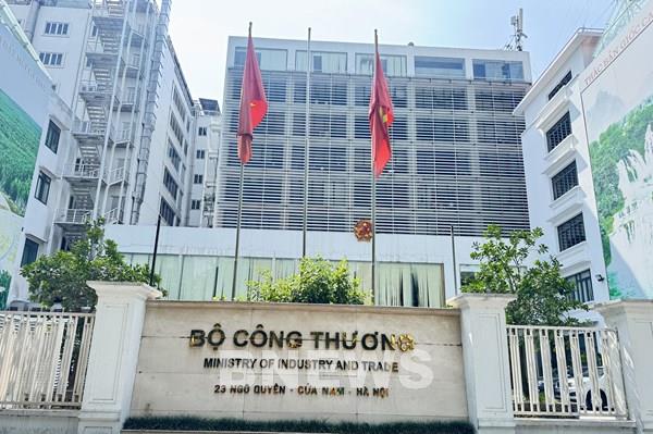 Cập nhật quy định quản lý ngoại thương và hạn ngạch nhập khẩu