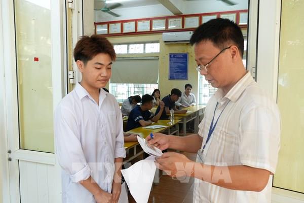 Đề thi, đáp án môn Toán thi vào lớp 10 tại Sơn La năm 2026