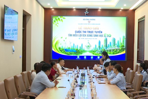 Trao giải vòng trực tuyến Cuộc thi Tìm hiểu lợi ích của xăng E10
