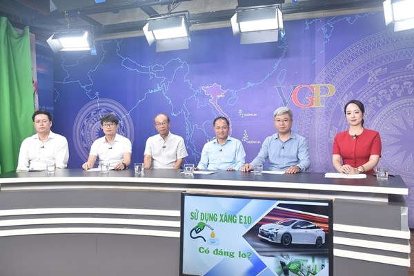 Chuyên gia nói gì về tiêu hao nhiên liệu và tác động của xăng E10 tới động cơ?