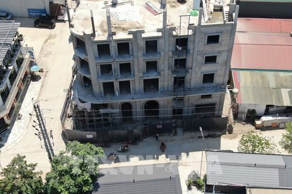 Xử phạt chủ công trình lớn nghi làm nứt, lún nhà dân