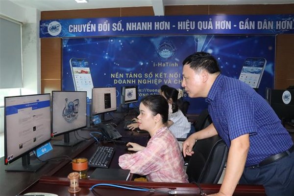 Cầu nối số giữa chính quyền và người dân