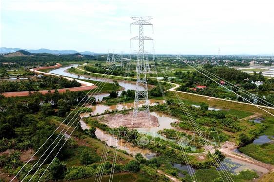 Hệ thống truyền tải 500kV: “Lá chắn” bảo đảm điện cho miền Bắc trong đợt nắng nóng lịch sử
