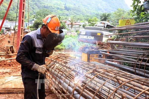 Tăng tốc các dự án giao thông, phòng chống sạt lở trước mùa mưa bão