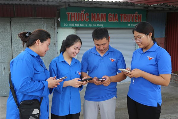 Thanh niên đồng hành, chuyển đổi số trở nên dễ tiếp cận