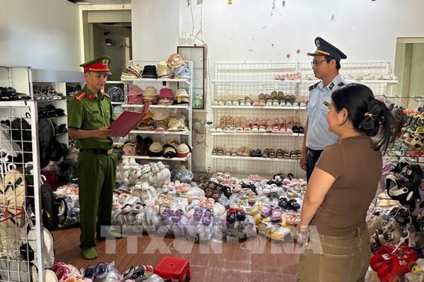 Khởi tố vụ án hình sự, khởi tố bị can về tội “Xâm phạm quyền sở hữu công nghiệp”