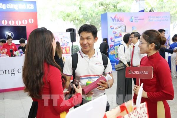 Giá trị thanh toán không dùng tiền mặt tiến sát mốc 30 lần GDP