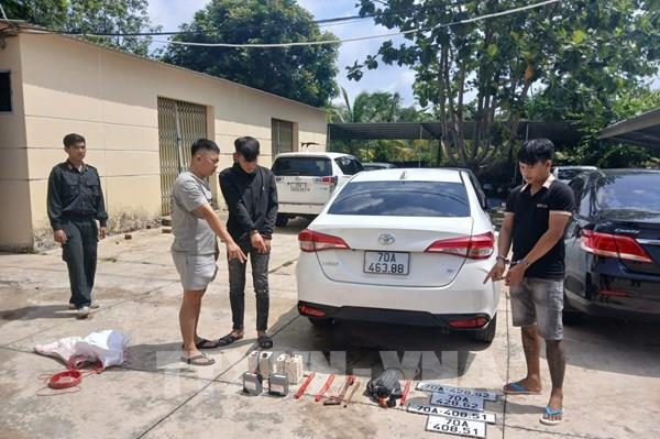 Tây Ninh: Bắt giữ 9 người trong đường dây chuyên trộm và tiêu thụ chó​