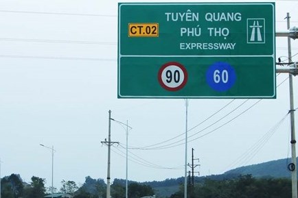 Tai nạn liên hoàn trên cao tốc Tuyên Quang - Phú Thọ
