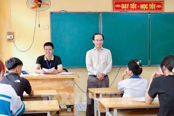Bộ trưởng Hoàng Minh Sơn: Tạo điều kiện tốt nhất về tâm lý và môi trường để các em làm bài thi tốt nghiệp