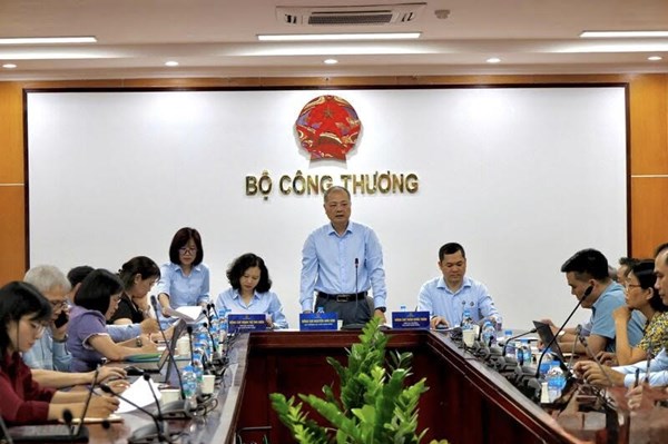 Tìm giải pháp kiểm soát nhập siêu, thúc đẩy xuất khẩu