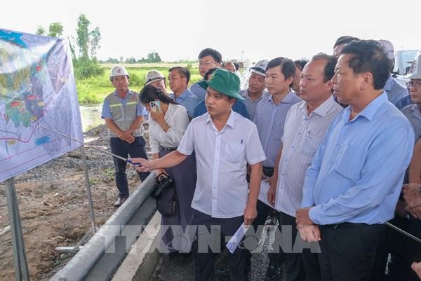 Xử lý điểm nghẽn hoàn thành hai tuyến cao tốc huyết mạch của Đồng bằng sông Cửu Long
