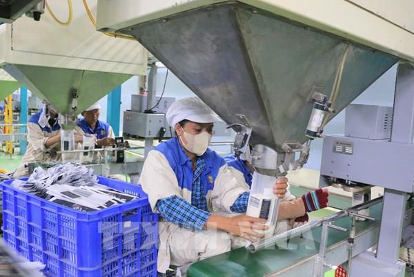 6 tháng, Việt Nam nhập siêu 16,65 tỷ USD