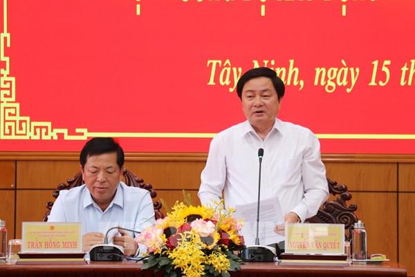 Bộ trưởng Bộ Xây dựng làm việc với Tây Ninh về hạ tầng giao thông và nhà ở xã hội