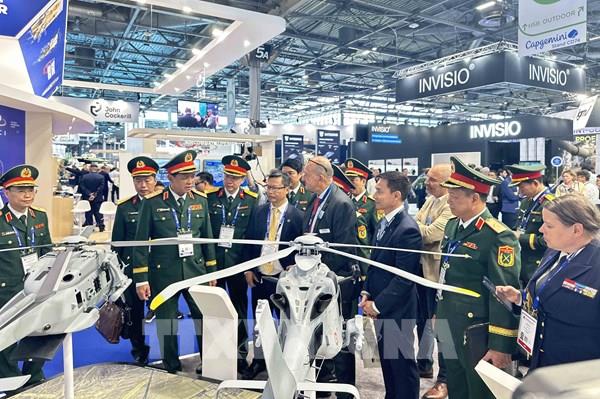 Việt Nam thúc đẩy hợp tác công nghiệp quốc phòng tại Triển lãm Eurosatory 2026