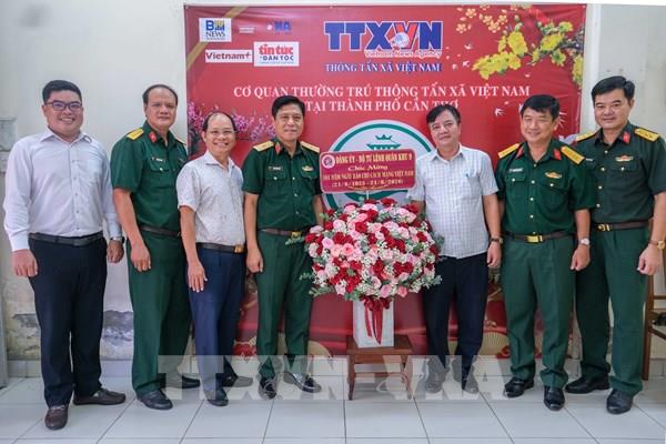 Quân khu 9 đánh giá cao vai trò tuyên truyền của báo chí TTXVN