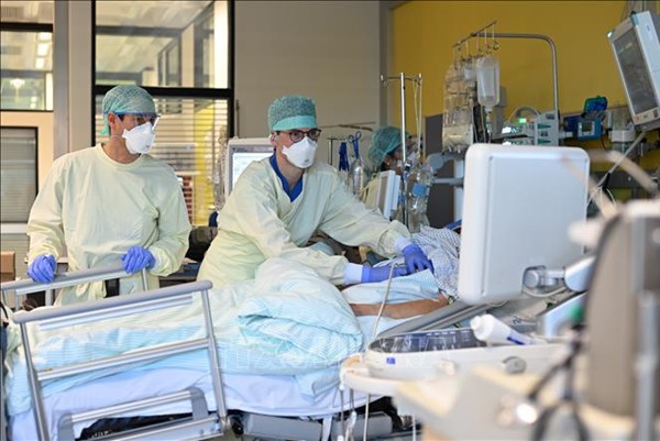 Thiết bị cấy ghép não giúp bệnh nhân ALS giao tiếp bình thường