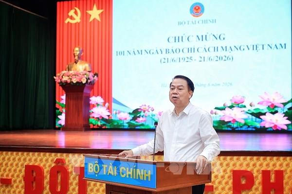 Nghiên cứu chính sách thuế hỗ trợ người lao động về nhà ở