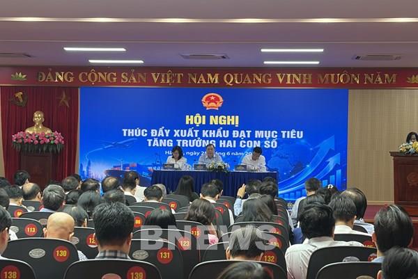 Thúc đẩy xuất khẩu tạo động lực tăng trưởng hai con số