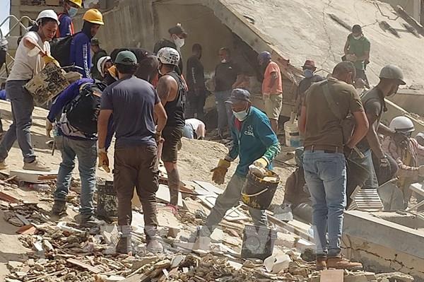 Venezuela nỗ lực tìm kiếm nạn nhân sau động đất kép