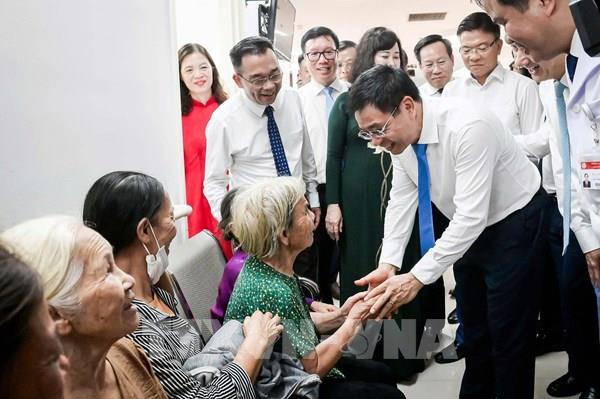 Phó Thủ tướng Nguyễn Văn Thắng: Bệnh viện Bạch Mai cơ sở 2 phải là hạt nhân y tế chuyên sâu cấp vùng
