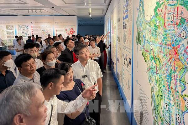 Đông đảo người dân quan tâm quy hoạch tổng thể Thủ đô Hà Nội tầm nhìn 100 năm