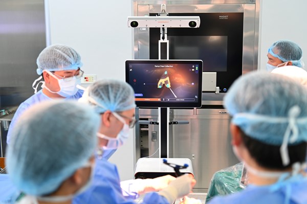 Vingroup công bố Quỹ Hỗ trợ 280 tỷ đồng, mở rộng cơ hội tiếp cận phẫu thuật robot cho người Việt