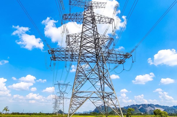  Đóng điện cung đoạn Nho Quan – Phủ Lý thuộc Dự án đường dây 500/220kV 