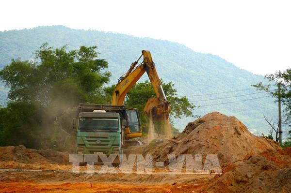 Các dự án giao thông hơn 2.000 tỷ đồng ở Khu kinh tế Vũng Áng tăng tốc về đích