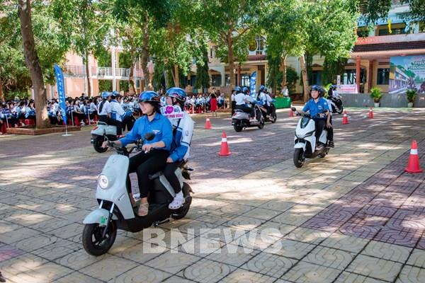 Thực hư việc người dưới 18 tuổi bị cấm đi xe máy từ 15/8