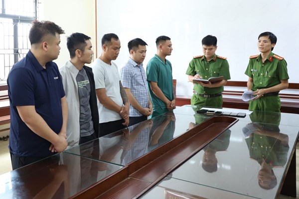 Triệt phá đường dây cá độ bóng đá giao dịch hơn 900 tỷ đồng
