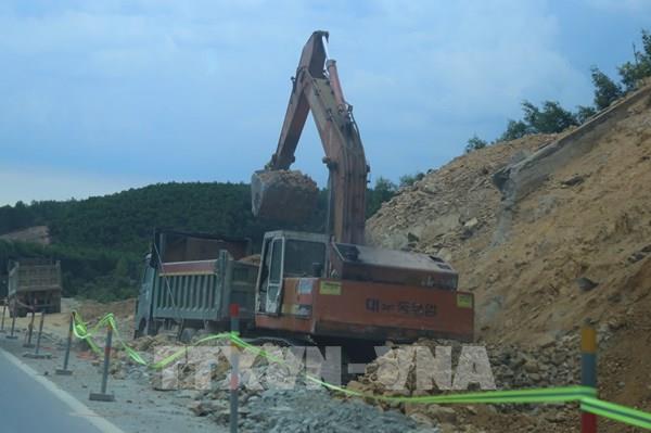 Tạm dừng khai thác tuyến cao tốc Cam Lộ - La Sơn vào ban đêm từ 10/7