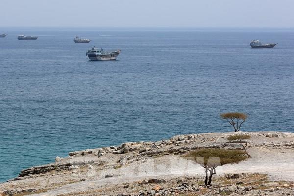 Oman và Iran nhất trí tiếp tục đàm phán về lưu thông qua Eo biển Hormuz