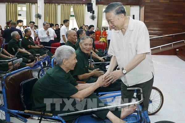 Tổng Bí thư, Chủ tịch nước Tô Lâm thăm Trung tâm Điều dưỡng thương binh Thuận Thành (tỉnh Bắc Ninh)