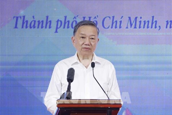 Tổng Bí thư, Chủ tịch nước Tô Lâm gặp mặt cựu cán bộ, công chức Cơ quan Thường trực Ban Chỉ đạo Tây Nguyên