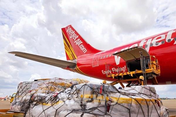 Vietjet hỗ trợ hành khách ảnh hưởng bởi mưa lũ tại miền Trung