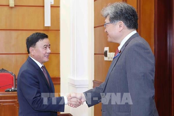 Thường trực Ban Bí thư tiếp Quyền Tổng Thư ký Đảng Dân chủ Tự do Nhật Bản Hagiuda Koichi