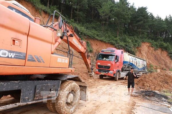 Lai Châu: Khắc phục hậu quả mưa lũ, nỗ lực thông tuyến Quốc lộ 279